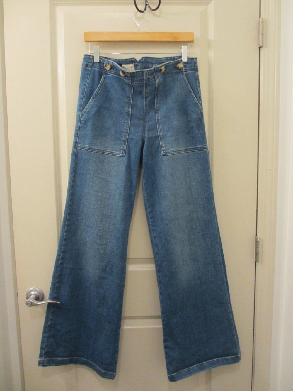 Anthroplogie Pilcro Wide Leg Button Front Jeans Size 30
